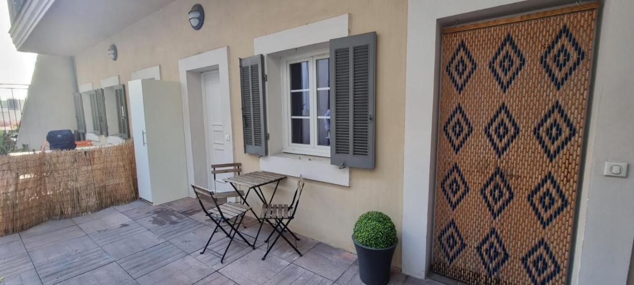 Studio Vieux Port Chez Fanette Marseilles